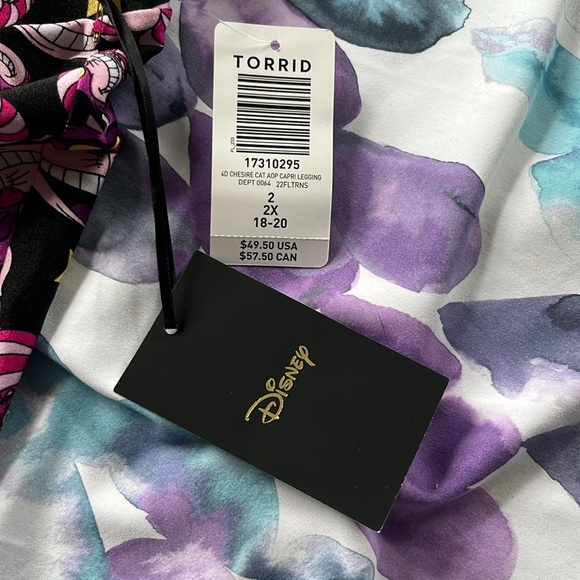 NWT Disney Alice in Wonderland Platinum Capri Legging-Liquid Black Cheshire Cat - Picture 9 of 10